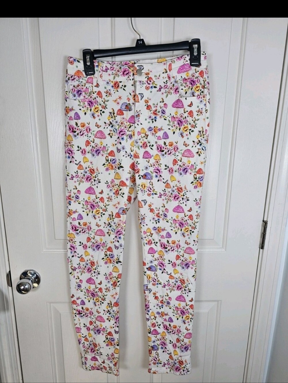 Dollskill Sugar Thrillz Always On A Whim Mushroom Print Jeans Size M